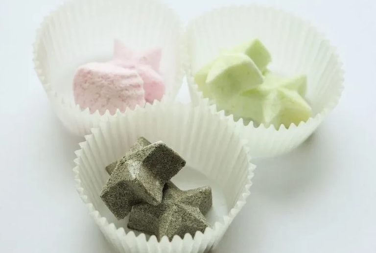 O que o creme de tártaro faz em bombas de banho?